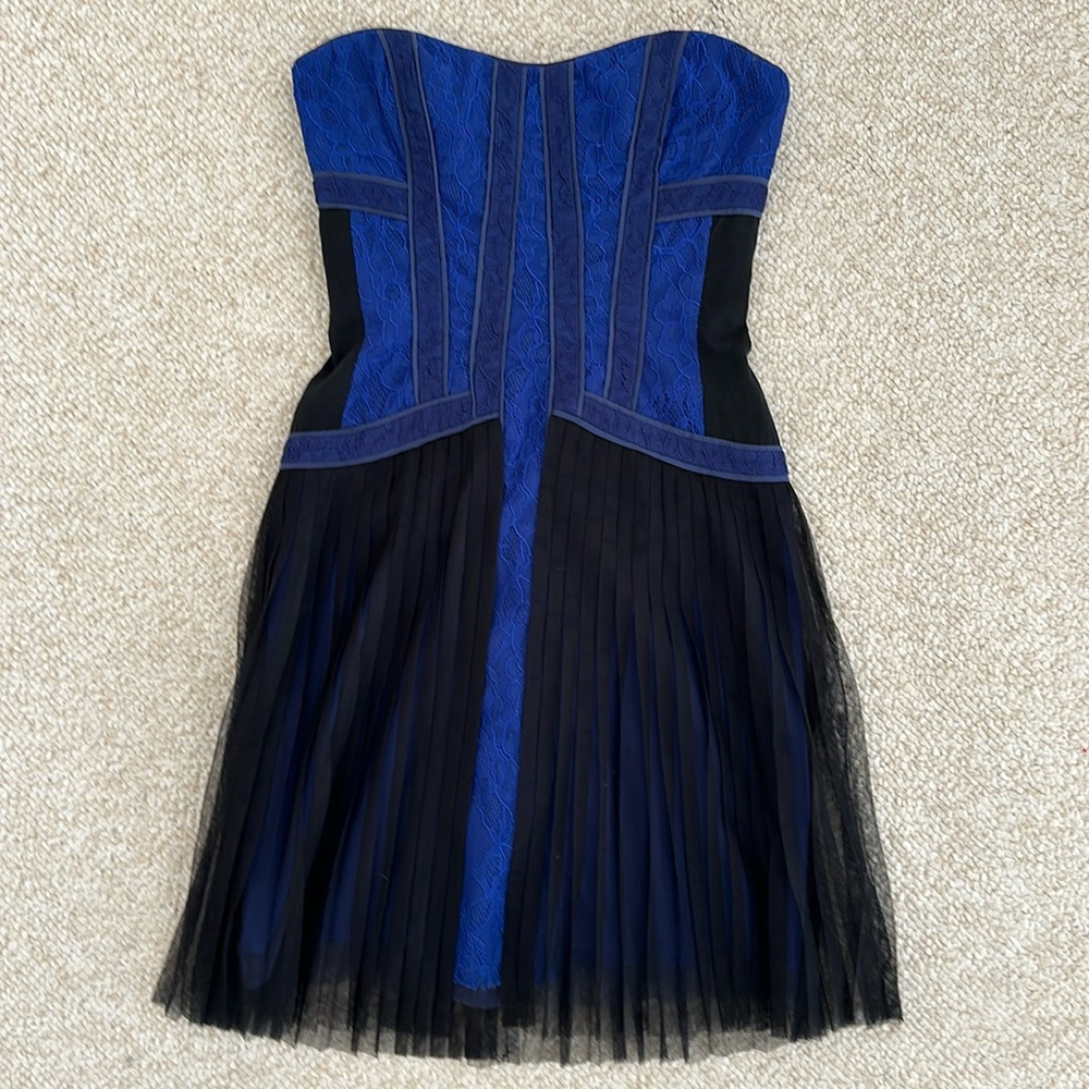 BCBGMaxAzria Galia Strapless Lace Cocktail Dress